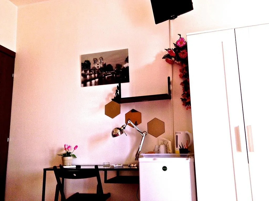 Top Suit Centro - Guest House Brugherio 0*,